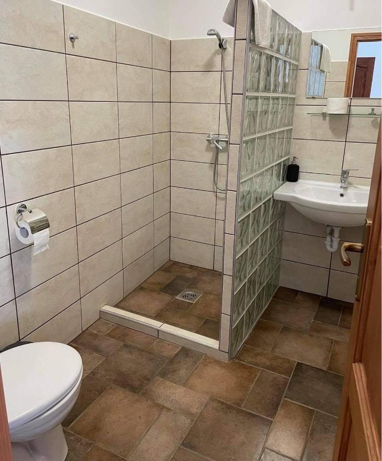 Hotel Somlo Kolonics Kuria Somlovasarhely Esterno foto