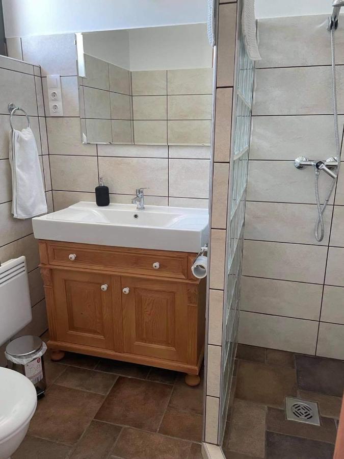 Hotel Somlo Kolonics Kuria Somlovasarhely Esterno foto